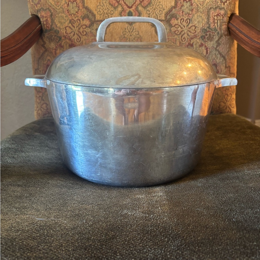 Wagner Ware Magnalite Sidney 6qt Stockpot/Dutch oven - Picture 2 of 6